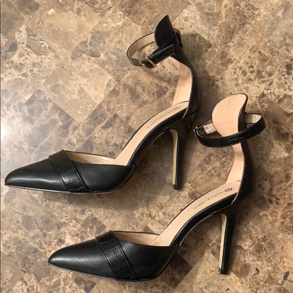 Altuzarra for Target black strappy pumps - Picture 4 of 6